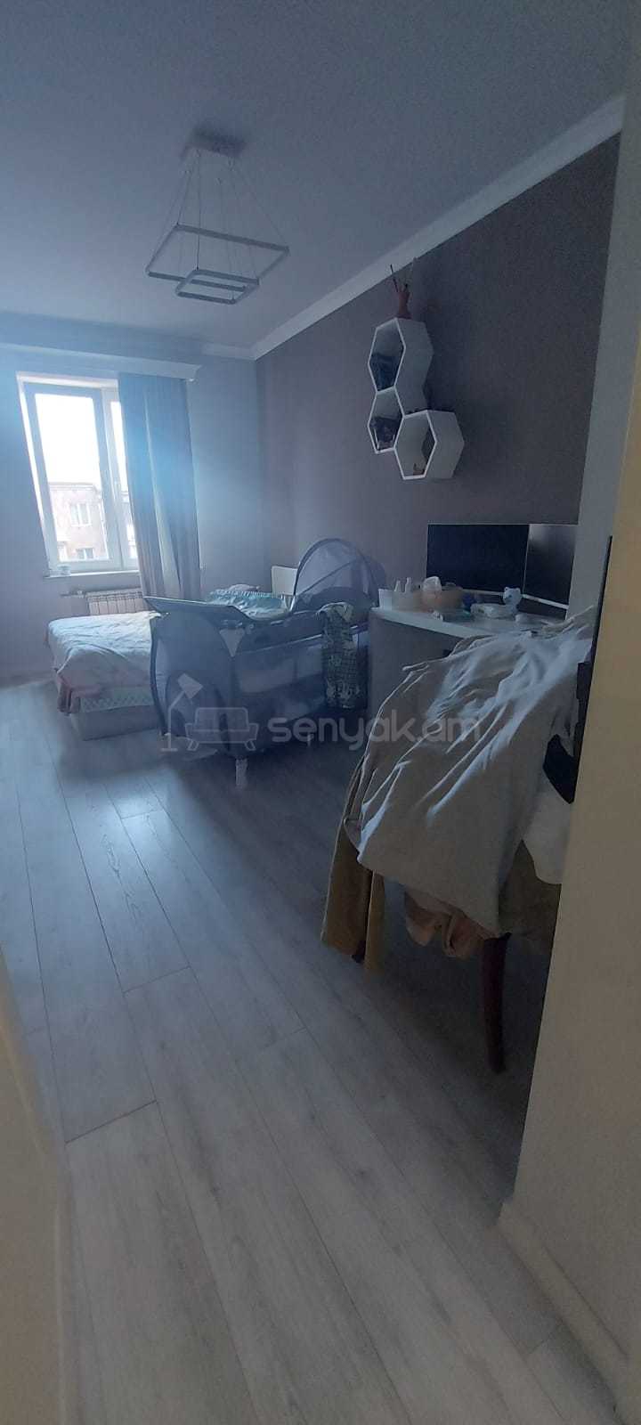 2 Սենյականոց Բնակարան Քարե Շենքում, 60քմ, 5/5 հարկ, Նորմալ Վիճակում