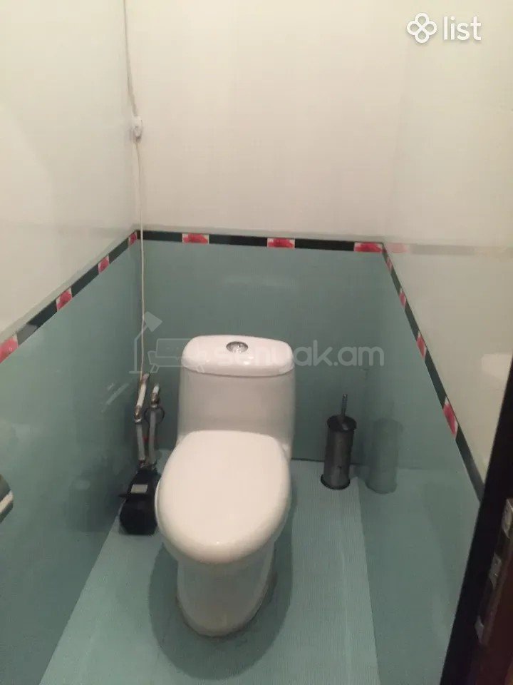 1 Սենյականոց Բնակարան Քարե Շենքում, 45քմ, 3/3 հարկ, Կապիտալ Վերանորոգված, Կահավորված, Արևկող