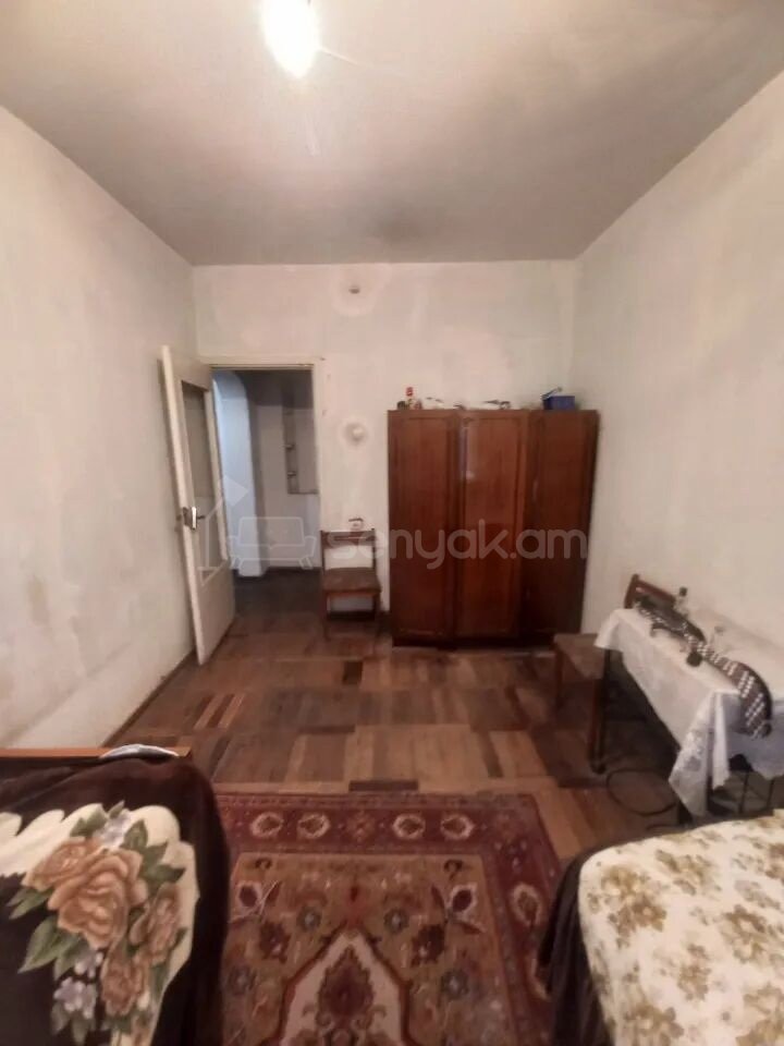 2 Սենյականոց Բնակարան, 70քմ, 1/9 հարկ, Պետական Վիճակում