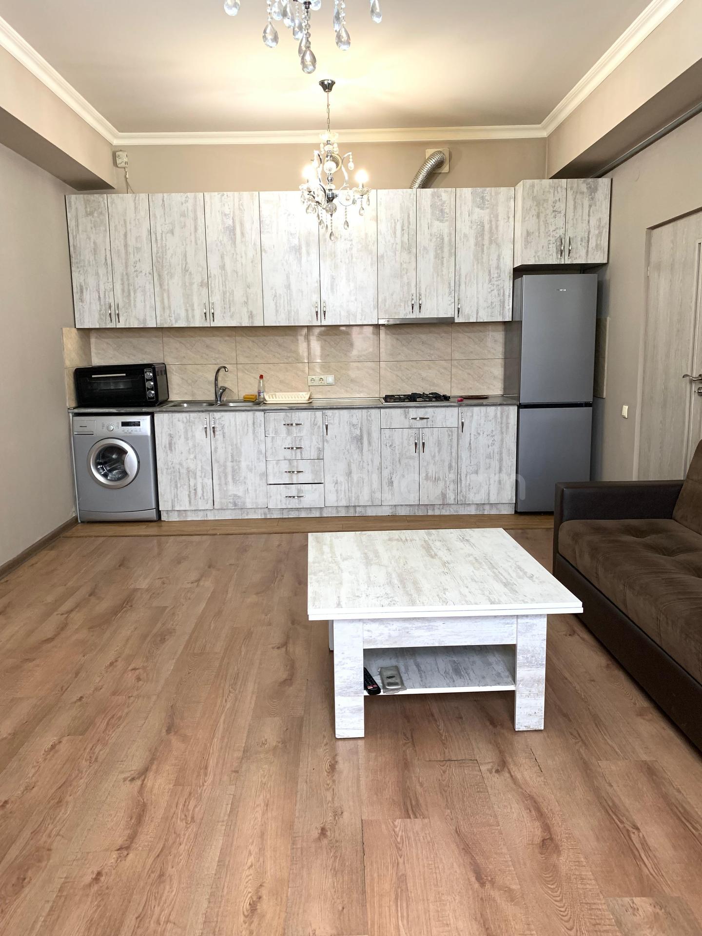 3 Սենյականոց Բնակարան Նորակառույցում, 100քմ, 2/15 հարկ, Կապիտալ Վերանորոգված