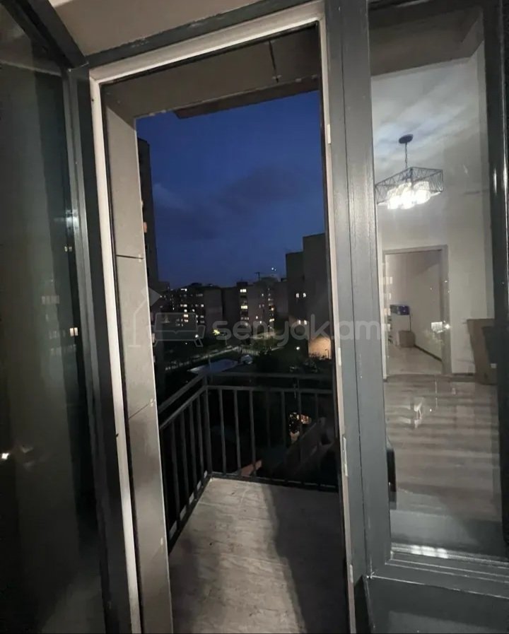 3 Սենյականոց Բնակարան Նորակառույցում, 65քմ, 5/13 հարկ, Կապիտալ Վերանորոգված, Կահավորված