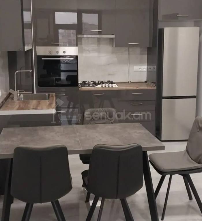 2 Սենյականոց Բնակարան, 60քմ, 5/14 հարկ, Կապիտալ Վերանորոգված, Կահավորված, Արևկող