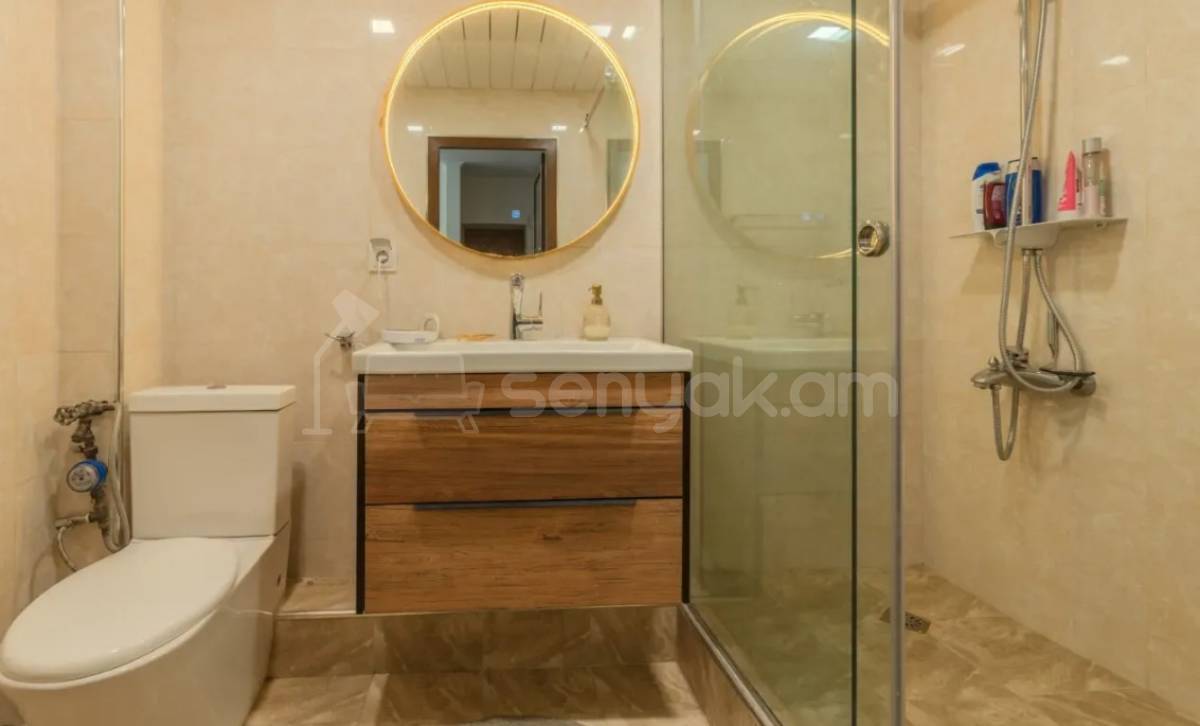 2 Սենյականոց Բնակարան Քարե Շենքում, 73քմ, 5/7 հարկ, Դիզայներական Վերանորոգված, Կահավորված, Արևկող