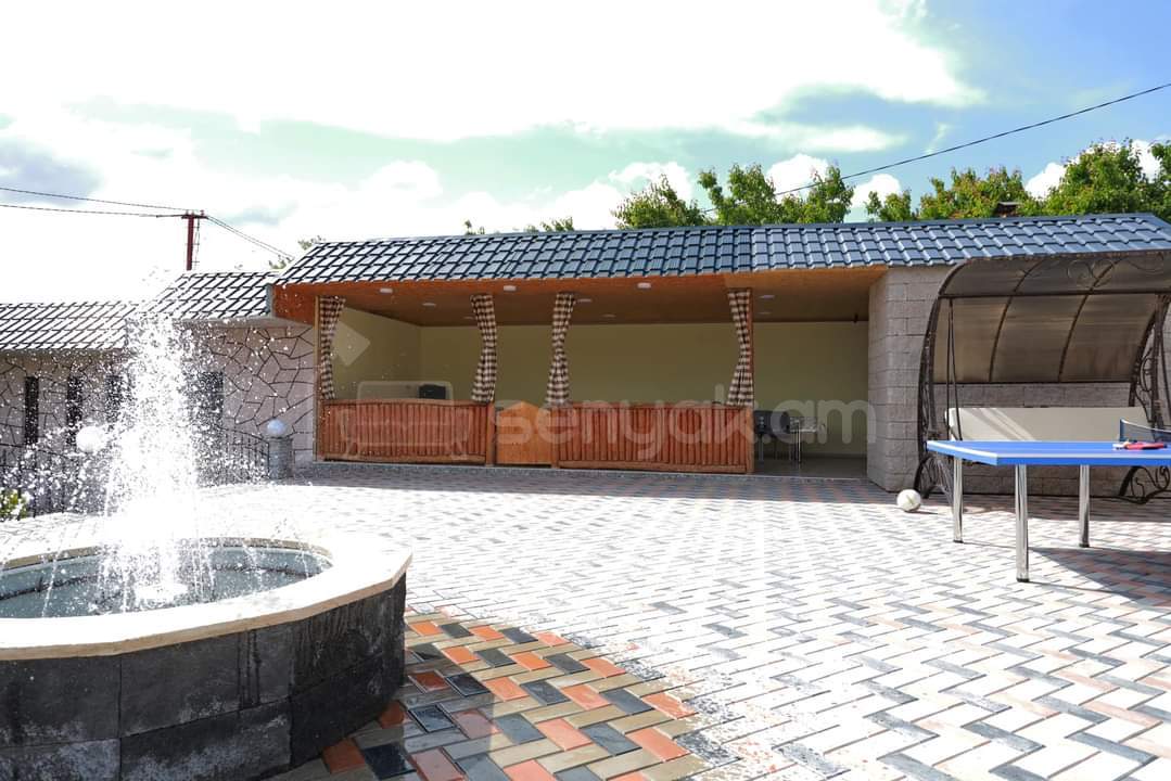 1 Սենյականոց Շքեղ Առանձնատուն, 100քմ, Լողավազանով