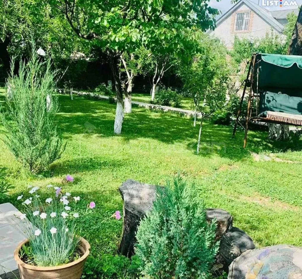 1 Սենյականոց Ամառանոց, 100քմ, Լողավազանով