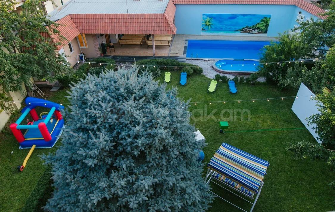 5 Սենյականոց Շքեղ Առանձնատուն, 200քմ, Լողավազանով