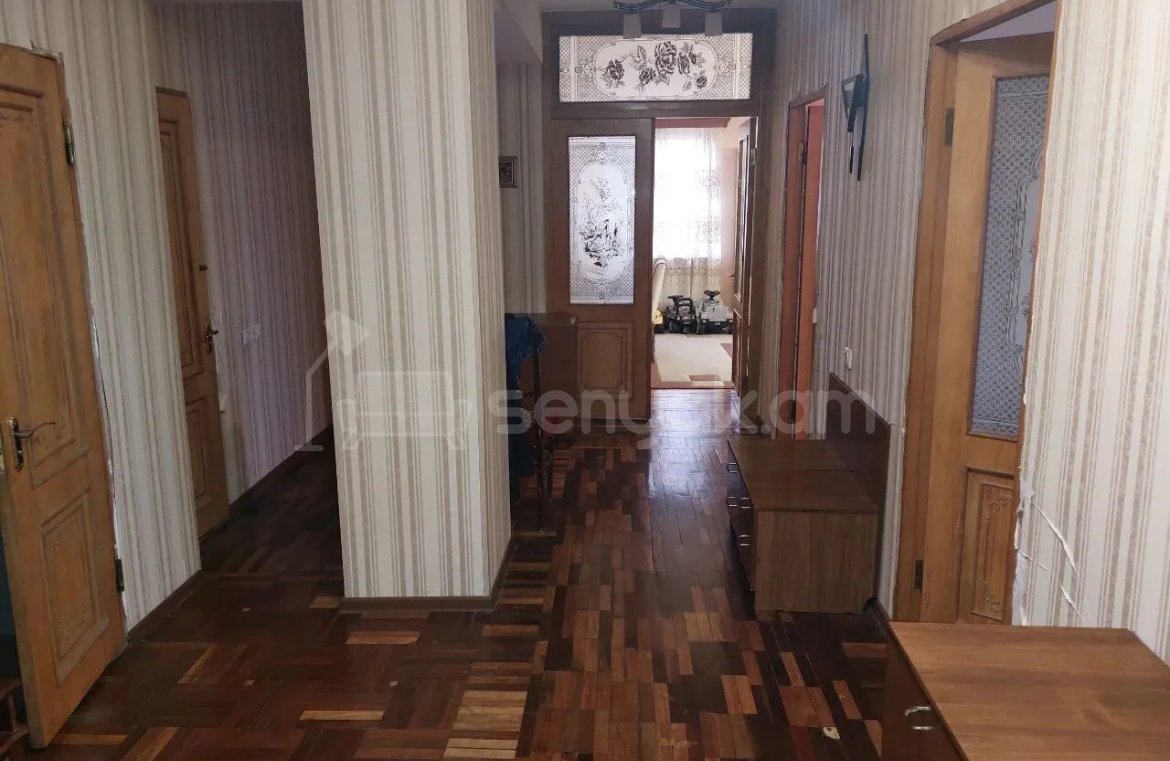 4 Սենյականոց Բնակարան, 102քմ, 10/14 հարկ, Կոսմետիկ Վերանորոգված