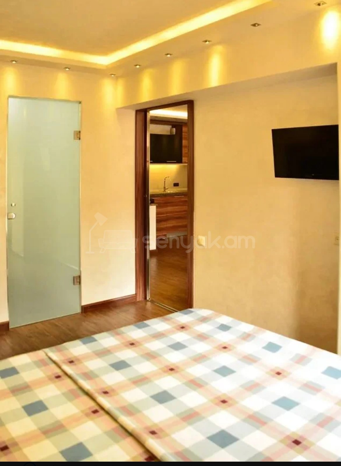 2 Սենյականոց Բնակարան, 53քմ, 3/10 հարկ, Դիզայներական Վերանորոգված, Կահավորված