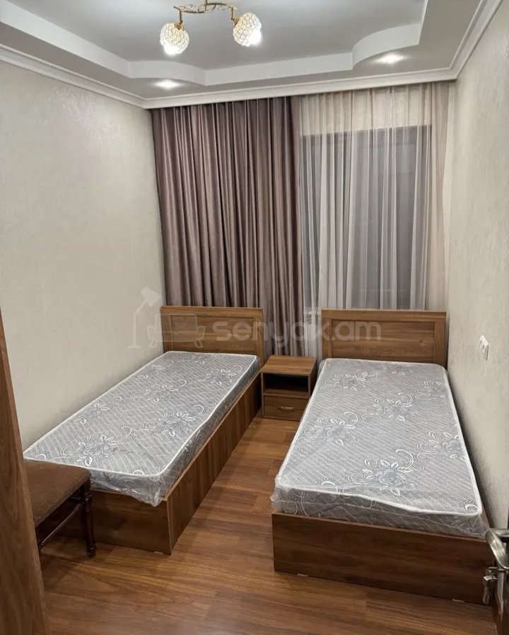 3 Սենյականոց Բնակարան, 75քմ, 7/9 հարկ, Կապիտալ Վերանորոգված, Կահավորված, Արևկող