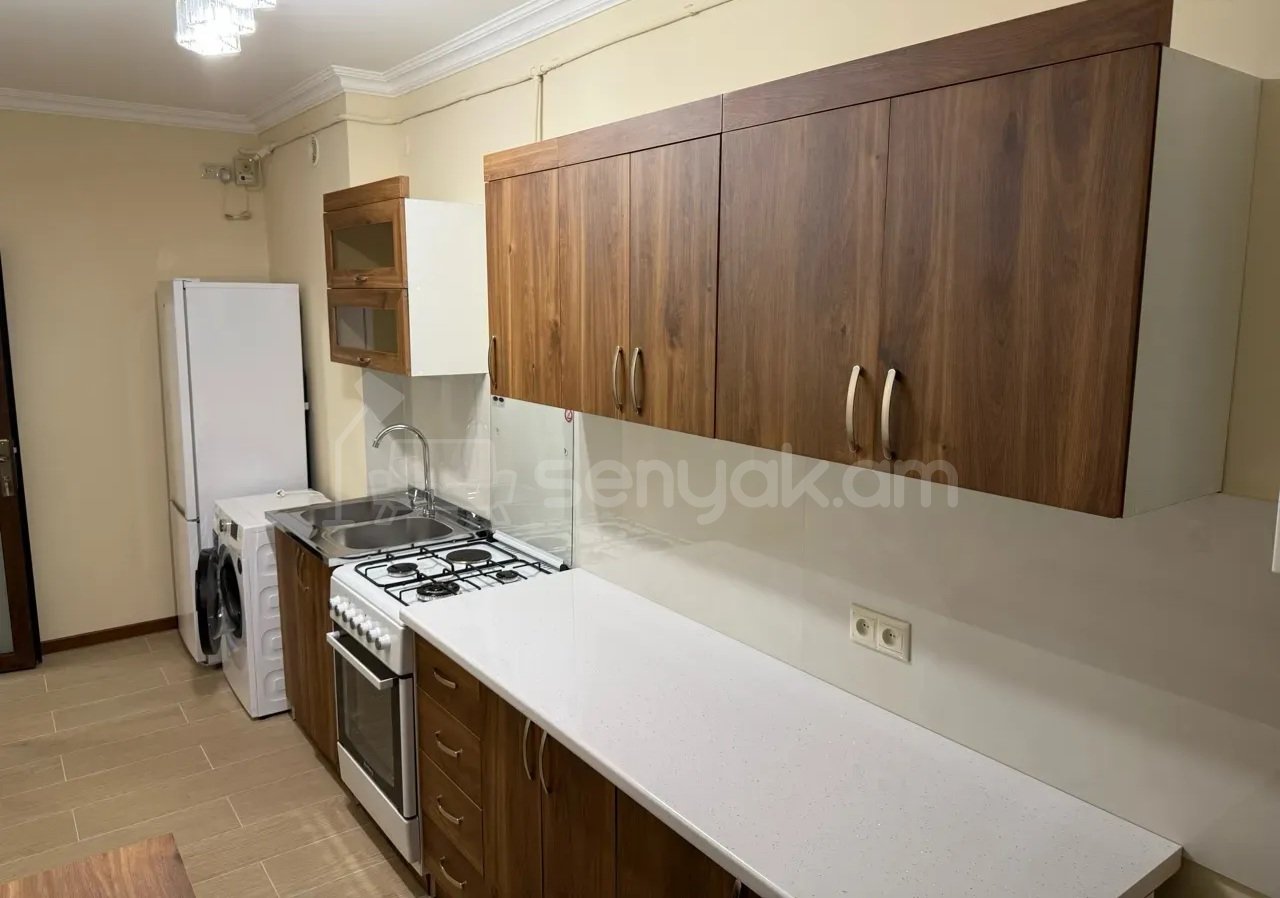 3 Սենյականոց Բնակարան, 75քմ, 7/9 հարկ, Կապիտալ Վերանորոգված, Կահավորված, Արևկող