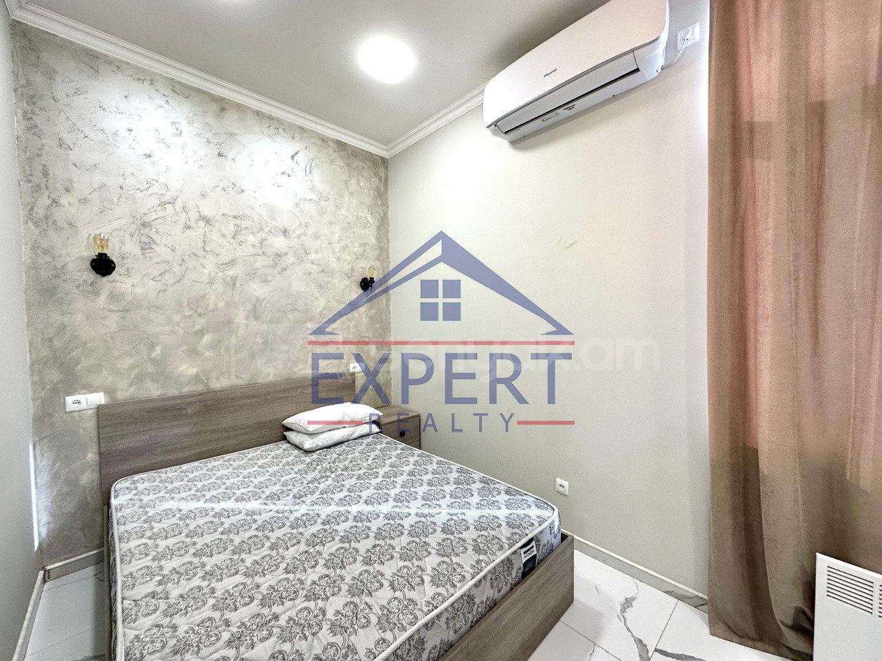 2 Սենյականոց Բնակարան Քարե Շենքում, 45քմ, 5/5 հարկ, Դիզայներական Վերանորոգված, Կահավորված, Արևկող