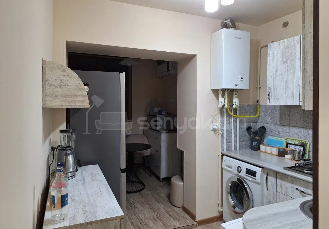 1 Սենյականոց Բնակարան Քարե Շենքում, 31քմ, 3/4 հարկ, Կապիտալ Վերանորոգված