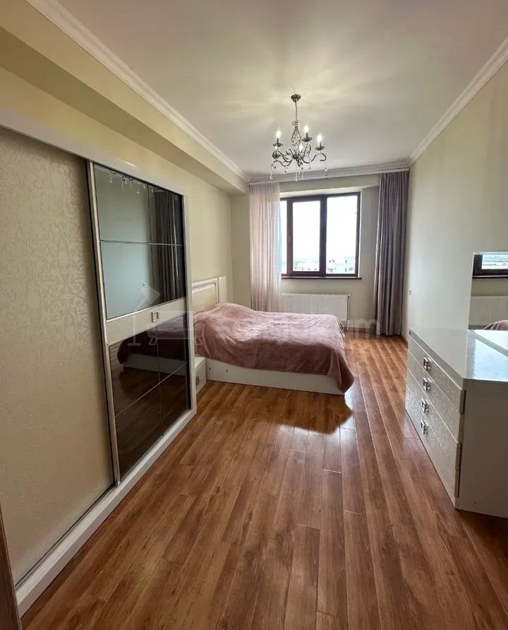 2 Սենյականոց Բնակարան Նորակառույցում, 84քմ, 10/13 հարկ, Կապիտալ Վերանորոգված, Կահավորված