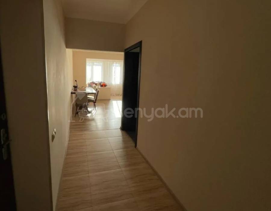 2 Սենյականոց Բնակարան Քարե Շենքում, 63քմ, 4/5 հարկ, Դիզայներական Վերանորոգված, Կահավորված, Արևկող