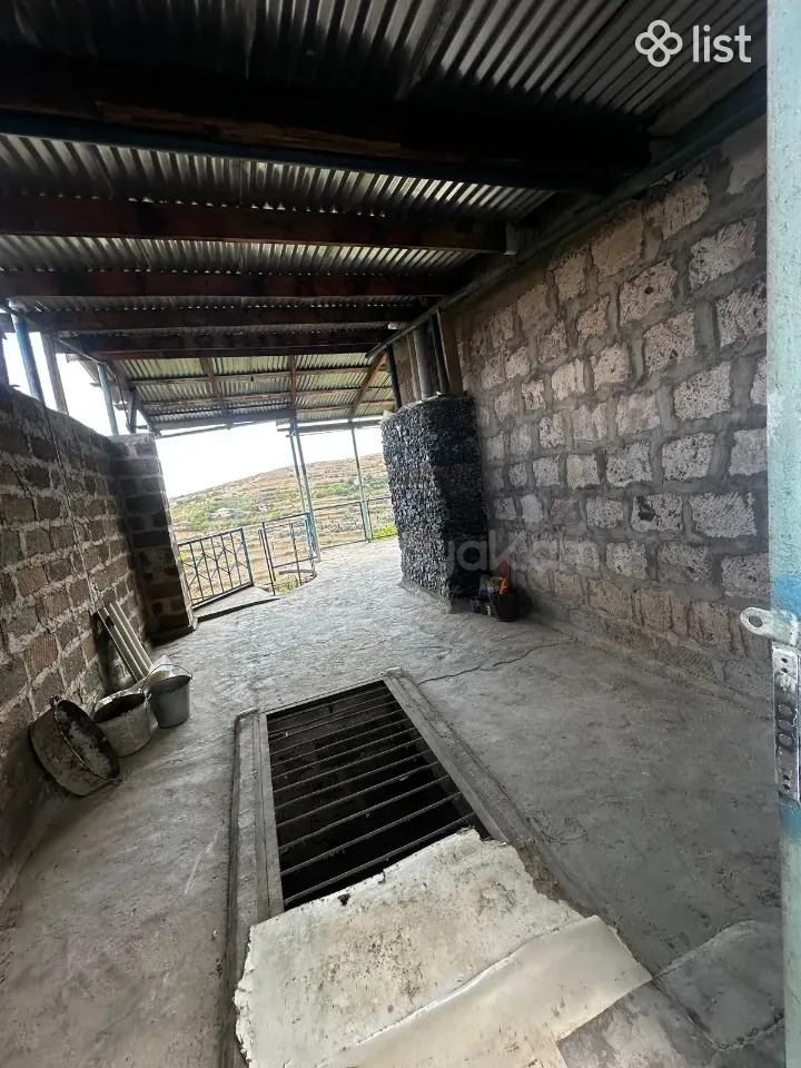 6 Սենյականոց Ամառանոց, 220քմ, Ավտոտնակով