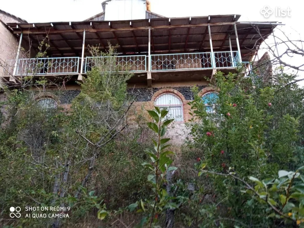 6 Սենյականոց Ամառանոց, 220քմ, Ավտոտնակով