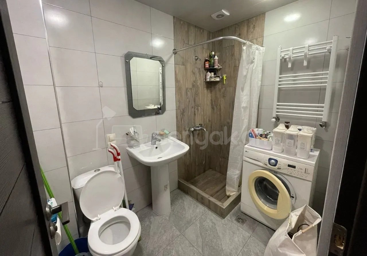 2 Սենյականոց Բնակարան Քարե Շենքում, 63քմ, 4/5 հարկ, Կապիտալ Վերանորոգված, Կահավորված, Արևկող