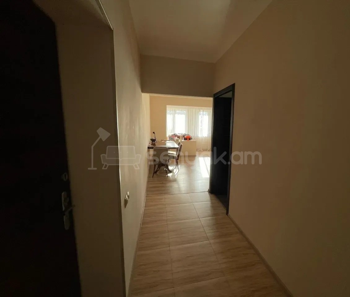 2 Սենյականոց Բնակարան Քարե Շենքում, 63քմ, 4/5 հարկ, Կապիտալ Վերանորոգված, Կահավորված, Արևկող