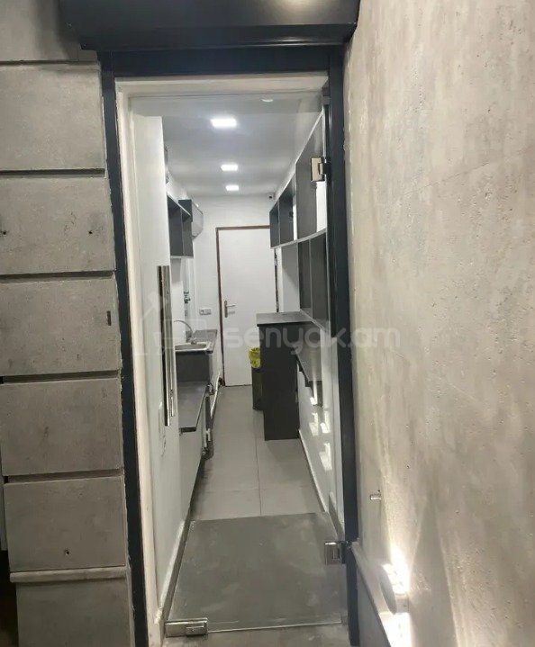 Առևտրի Տարածք, 16քմ, Կապիտալ Վերանորոգված