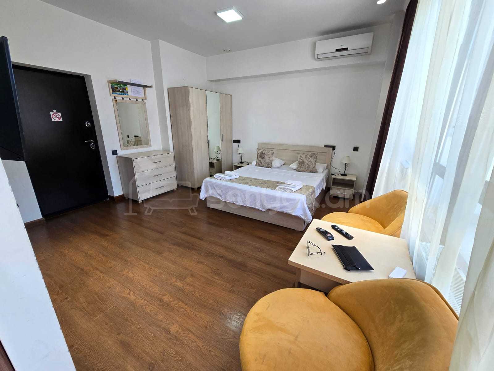 1 Սենյականոց Բնակարան Նորակառույցում, 38քմ, 12/16 հարկ, Դիզայներական Վերանորոգված