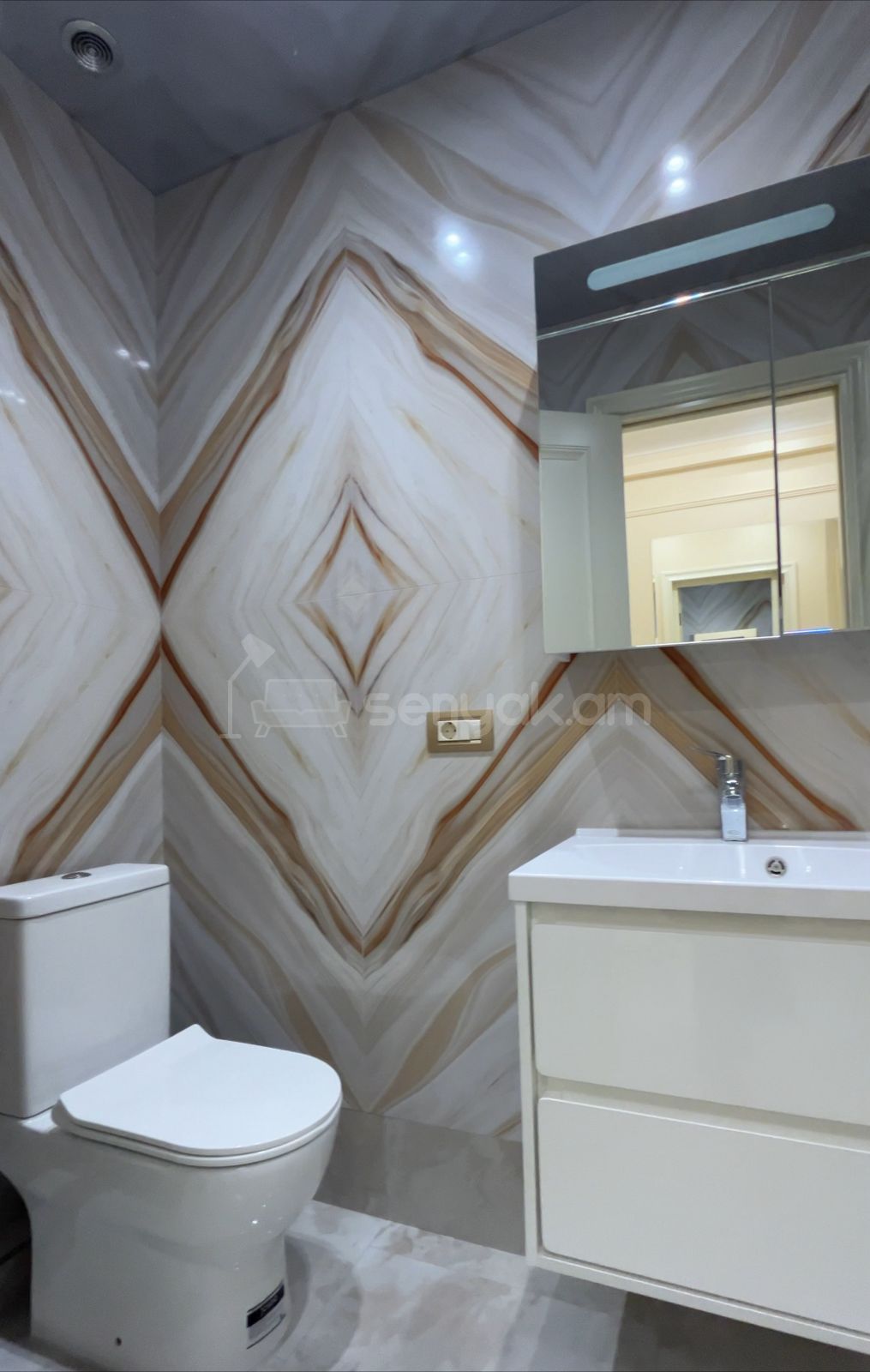 2 Սենյականոց Բնակարան Նորակառույցում, 75քմ, 15/18 հարկ, Կապիտալ Վերանորոգված, Կահավորված