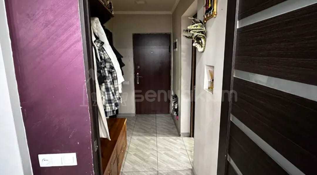 3 Սենյականոց Բնակարան Քարե Շենքում, 70քմ, 5/5 հարկ, Կապիտալ Վերանորոգված