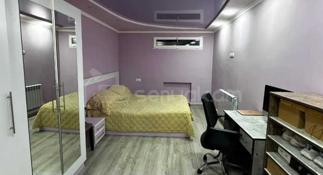 3 Սենյականոց Բնակարան Քարե Շենքում, 70քմ, 5/5 հարկ, Կապիտալ Վերանորոգված