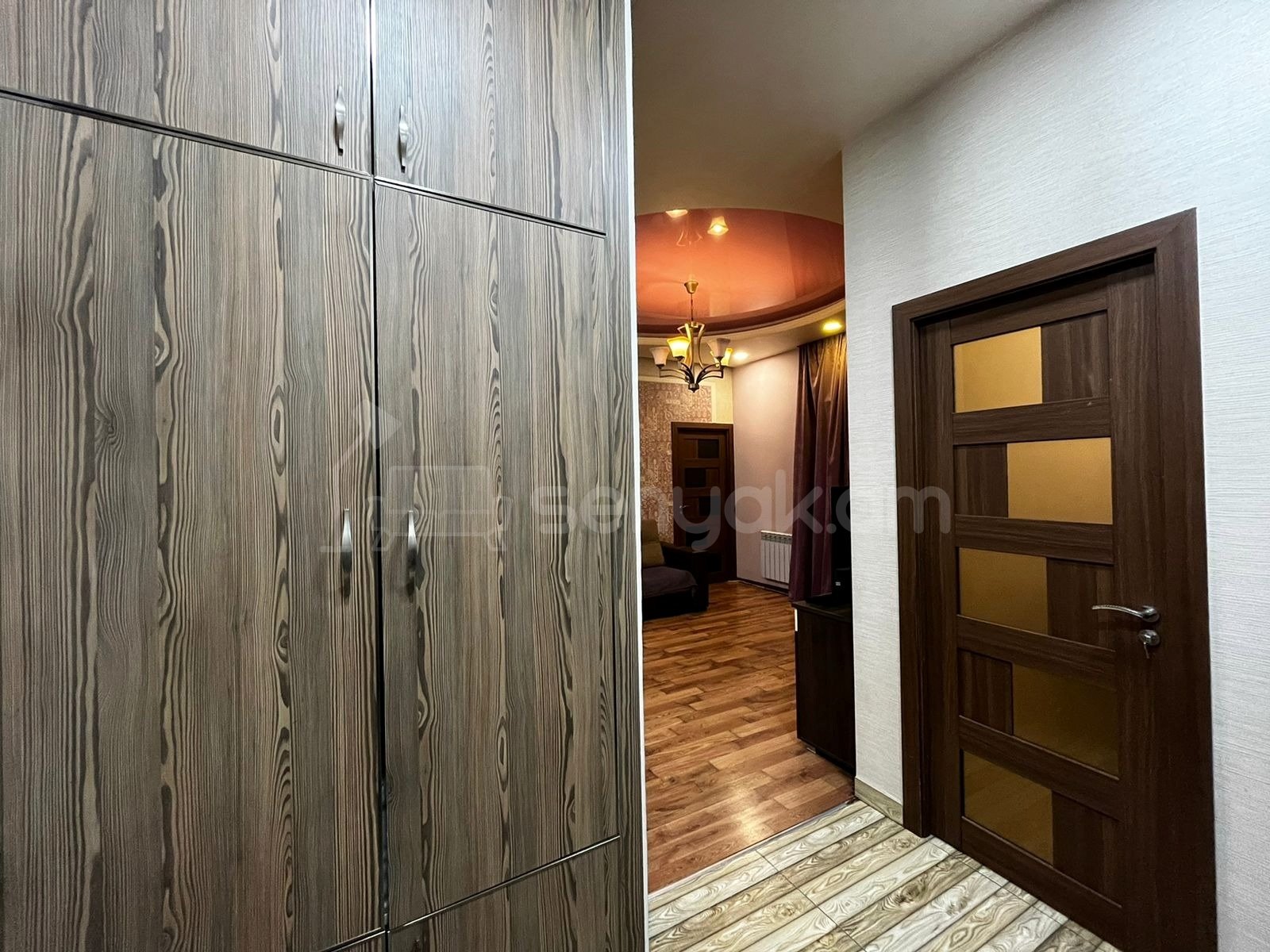 3 Սենյականոց Բնակարան Քարե Շենքում, 70քմ, 4/5 հարկ, Կապիտալ Վերանորոգված, Կահավորված, Արևկող