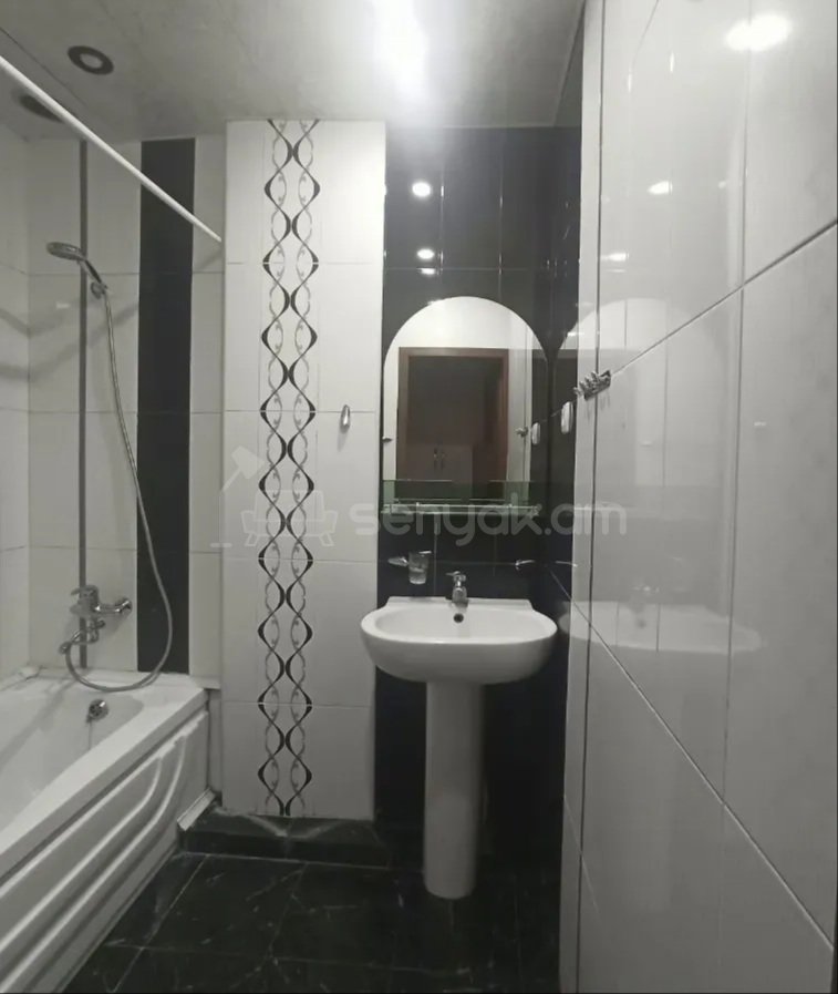 3 Սենյականոց Բնակարան, 70քմ, 7/11 հարկ, Կապիտալ Վերանորոգված, Կահավորված