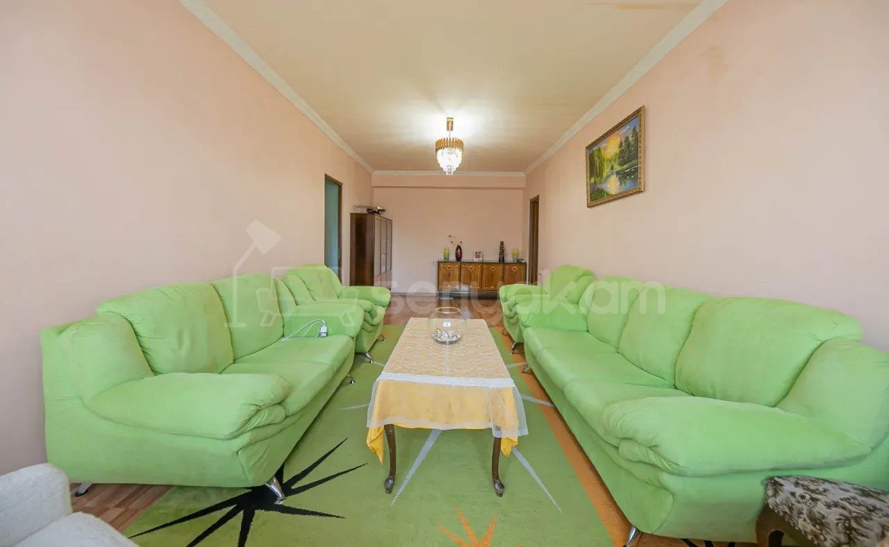 3 Սենյականոց Բնակարան, 85քմ, 5/12 հարկ, Նորմալ Վիճակում