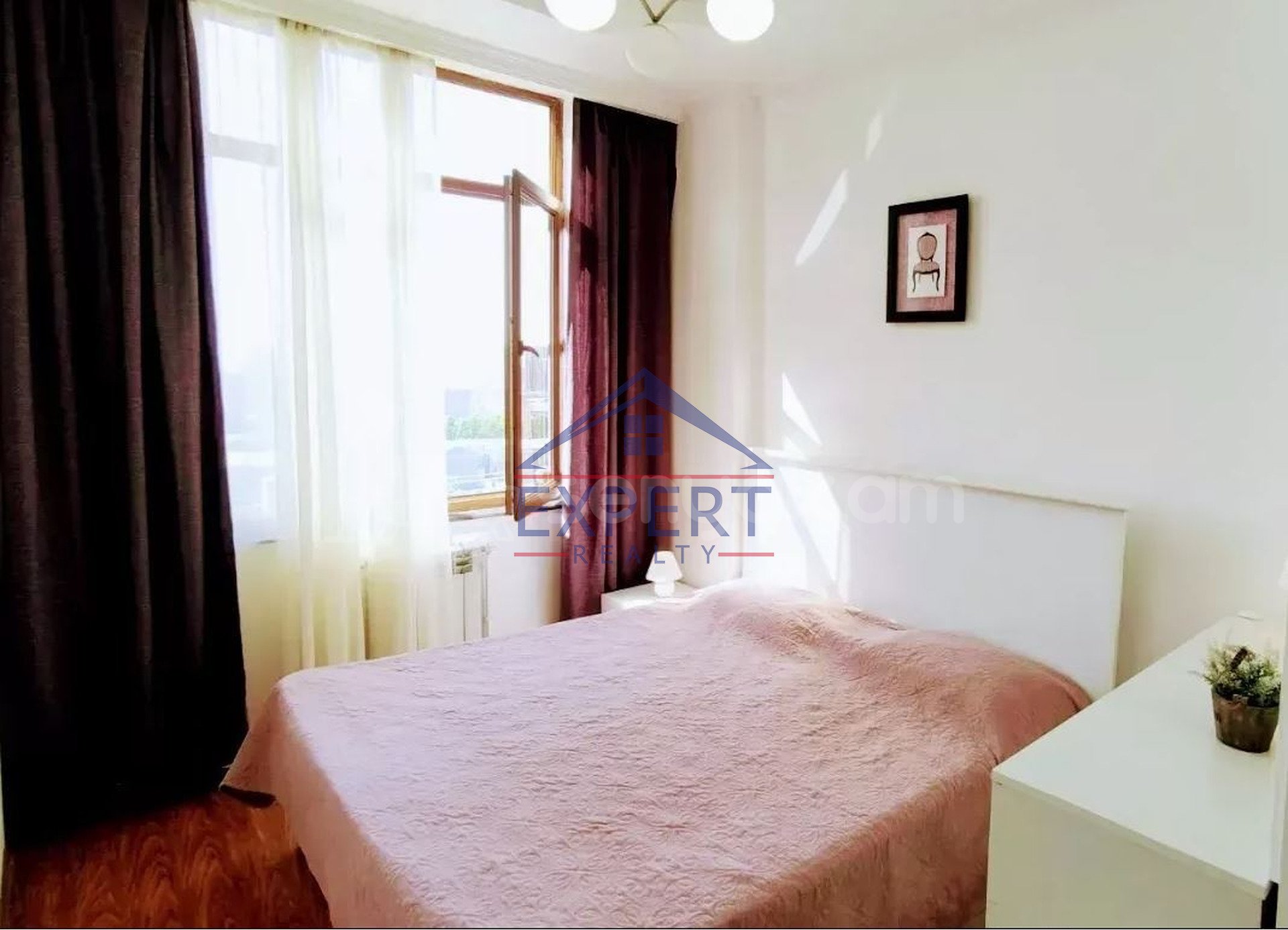 2 Սենյականոց Բնակարան Նորակառույցում, 42քմ, 12/12 հարկ, Կապիտալ Վերանորոգված