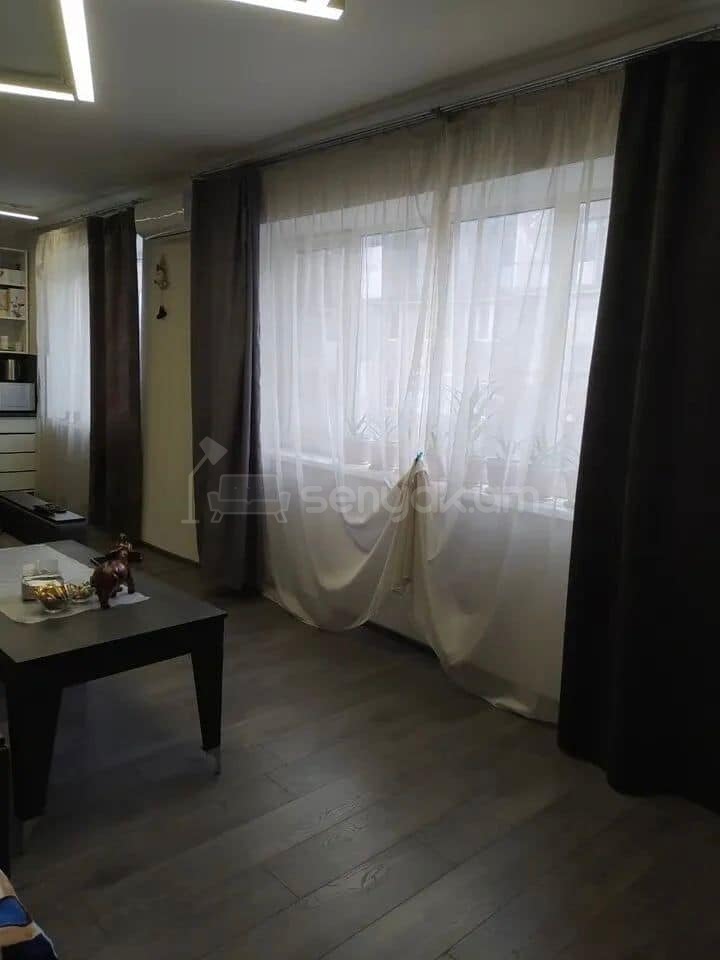 2 Սենյականոց Բնակարան Քարե Շենքում, 45քմ, 3/5 հարկ, Կապիտալ Վերանորոգված