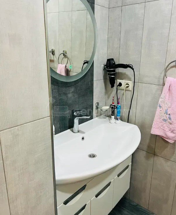 3 Սենյականոց Բնակարան, 82քմ, 4/8 հարկ, Կապիտալ Վերանորոգված