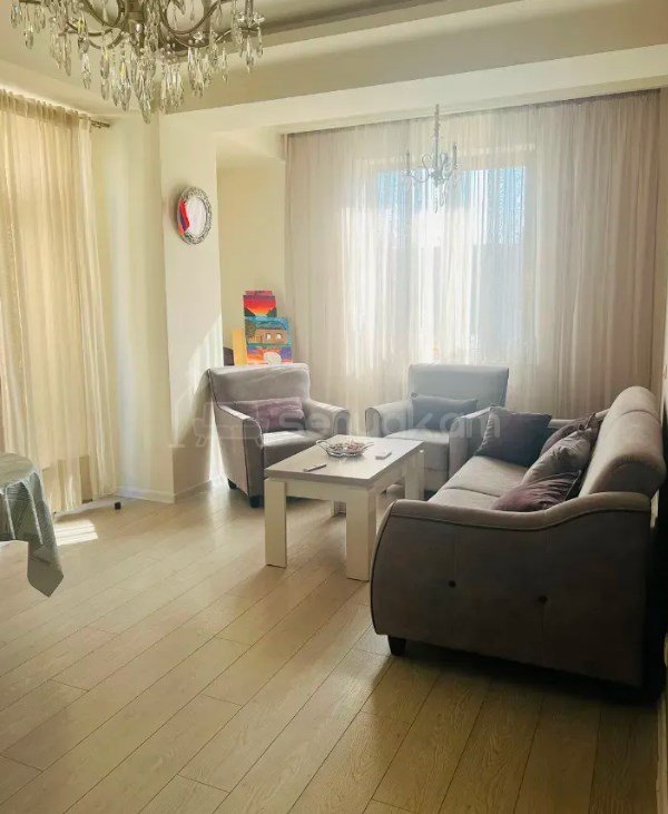 3 Սենյականոց Բնակարան, 82քմ, 4/8 հարկ, Կապիտալ Վերանորոգված