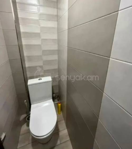 3 Սենյականոց Բնակարան Քարե Շենքում, 78քմ, 3/5 հարկ, Կապիտալ Վերանորոգված, Կահավորված, Արևկող
