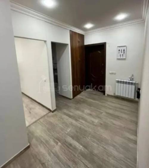 3 Սենյականոց Բնակարան Քարե Շենքում, 78քմ, 3/5 հարկ, Կապիտալ Վերանորոգված, Կահավորված, Արևկող