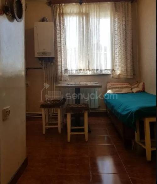 2 Սենյականոց Բնակարան Քարե Շենքում, 58քմ, 4/4 հարկ, Կապիտալ Վերանորոգված, Կահավորված