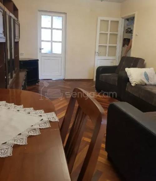 2 Սենյականոց Բնակարան Քարե Շենքում, 58քմ, 4/4 հարկ, Կապիտալ Վերանորոգված, Կահավորված