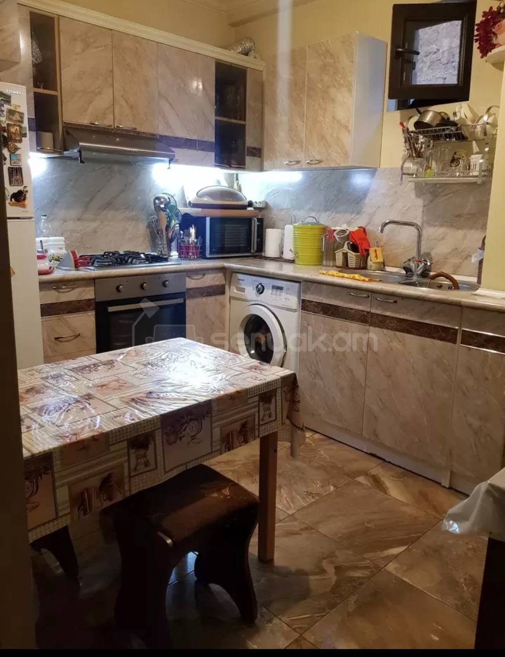 3 Սենյականոց Բնակարան, 70քմ, 3/9 հարկ, Կապիտալ Վերանորոգված, Կահավորված, Արևկող