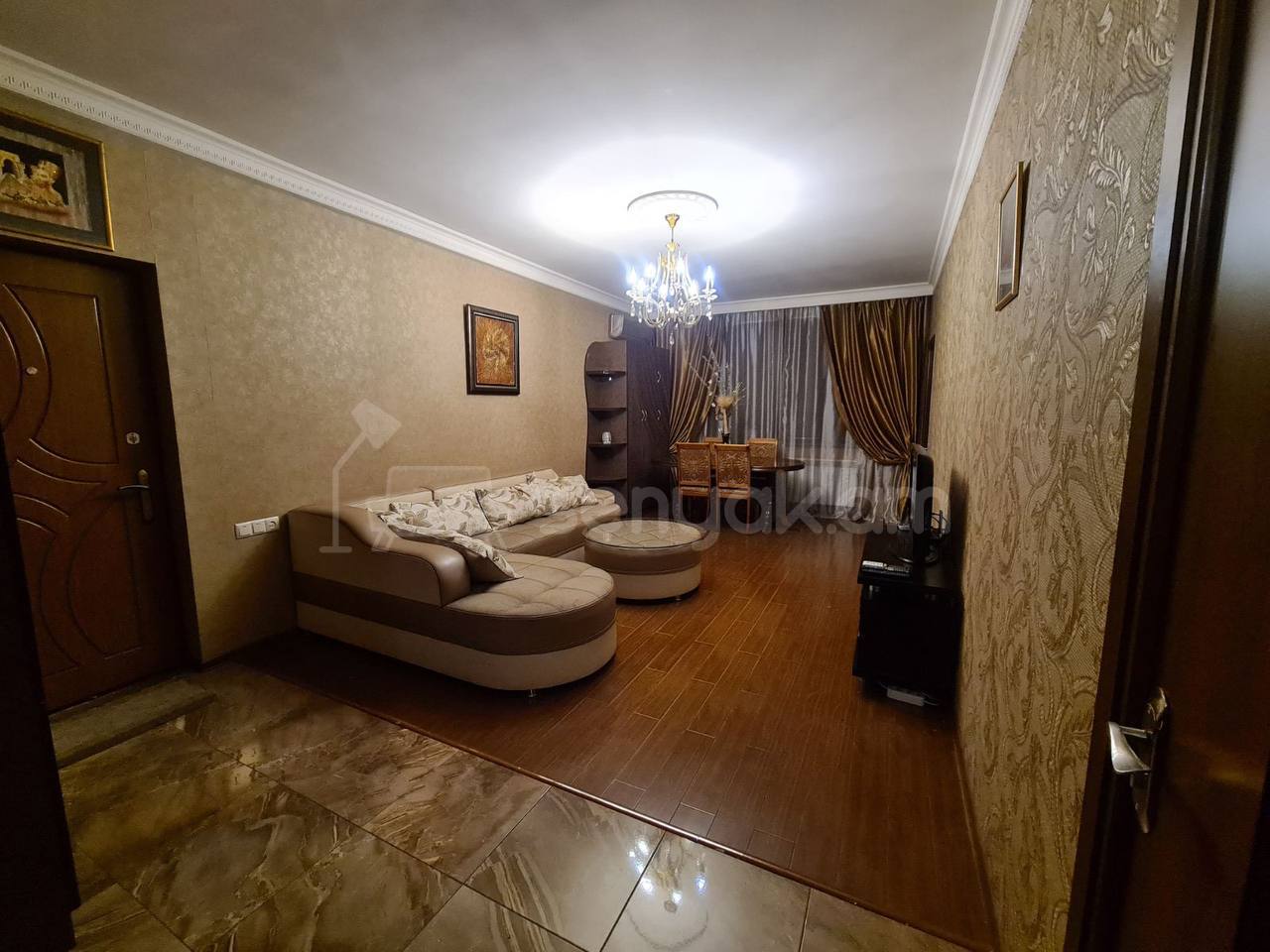 3 Սենյականոց Բնակարան, 70քմ, 3/9 հարկ, Կապիտալ Վերանորոգված, Կահավորված, Արևկող