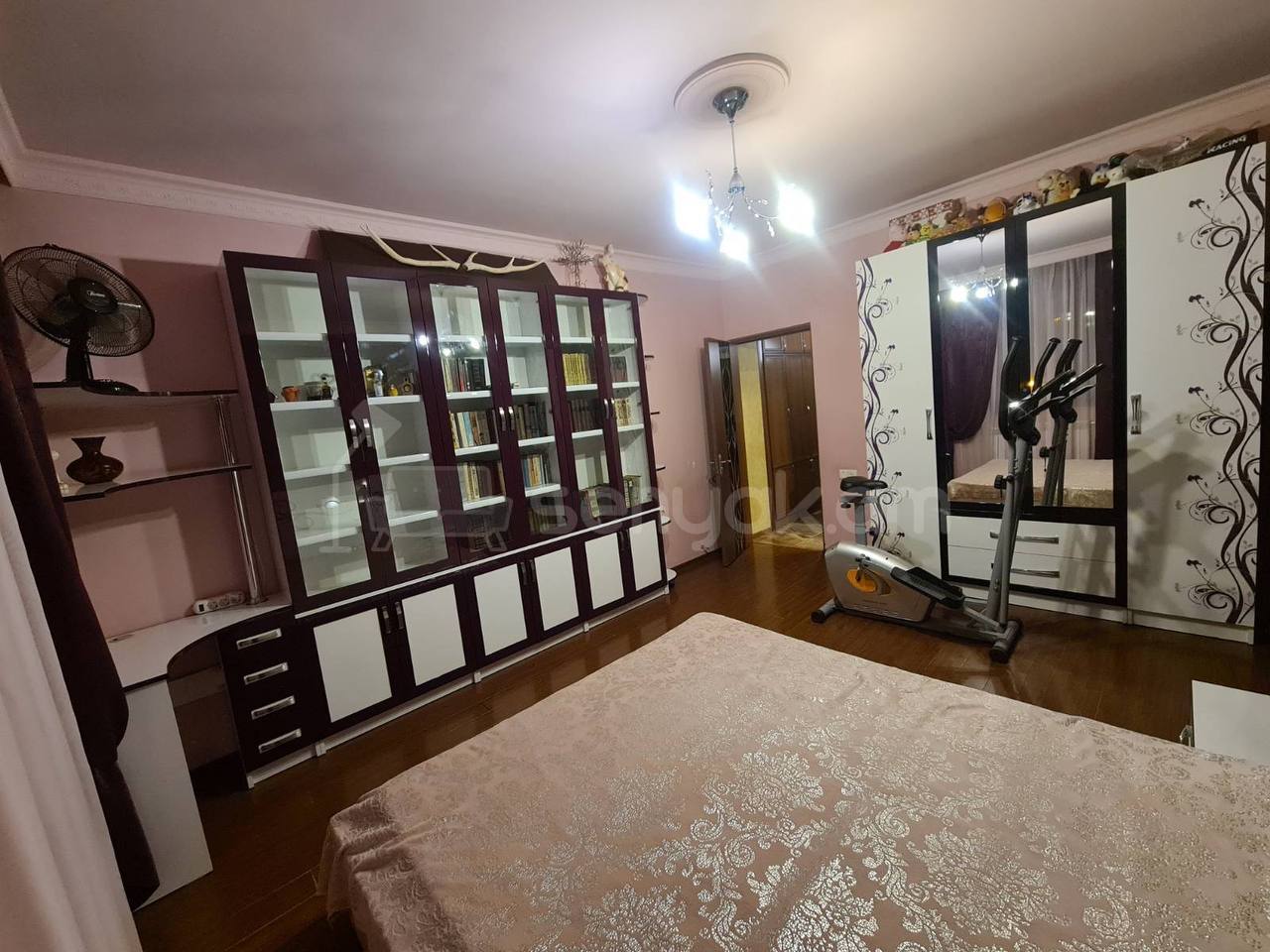 3 Սենյականոց Բնակարան, 70քմ, 3/9 հարկ, Կապիտալ Վերանորոգված, Կահավորված, Արևկող