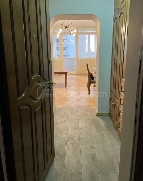 1 Սենյականոց Բնակարան Քարե Շենքում, 48քմ, 7/7 հարկ, Նորմալ Վիճակում
