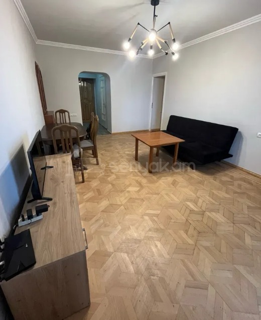 1 Սենյականոց Բնակարան Քարե Շենքում, 48քմ, 7/7 հարկ, Նորմալ Վիճակում