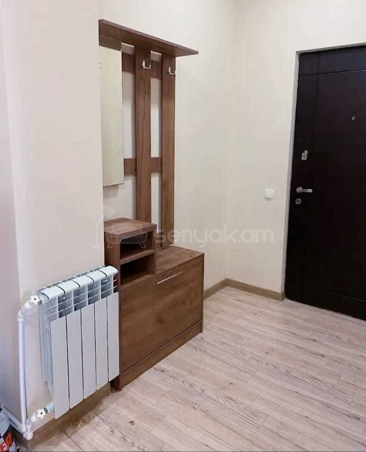 2 Սենյականոց Բնակարան Նորակառույցում, 43քմ, 3/3 հարկ, Կապիտալ Վերանորոգված, Կահավորված
