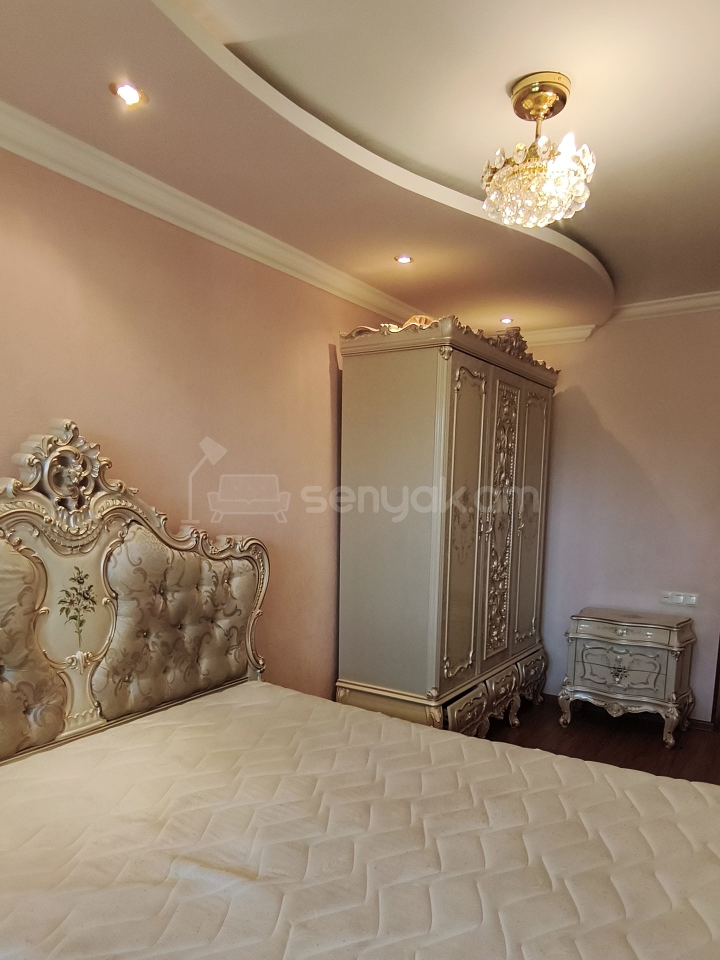 3 Սենյականոց Բնակարան Քարե Շենքում, 77քմ, 1/4 հարկ, Կապիտալ Վերանորոգված, Կահավորված, Արևկող