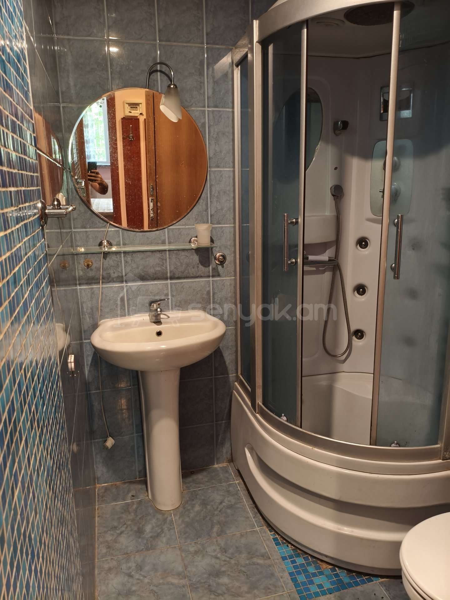 3 Սենյականոց Բնակարան Քարե Շենքում, 77քմ, 1/4 հարկ, Կապիտալ Վերանորոգված, Կահավորված, Արևկող