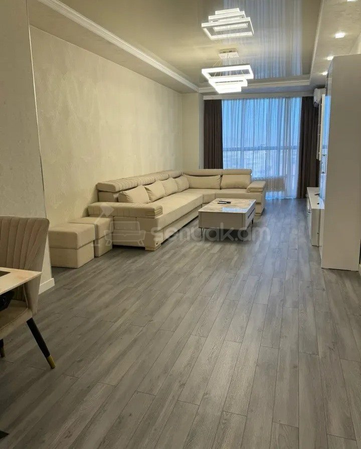 2 Սենյականոց Բնակարան Նորակառույցում, 84քմ, 2/22 հարկ, Դիզայներական Վերանորոգված