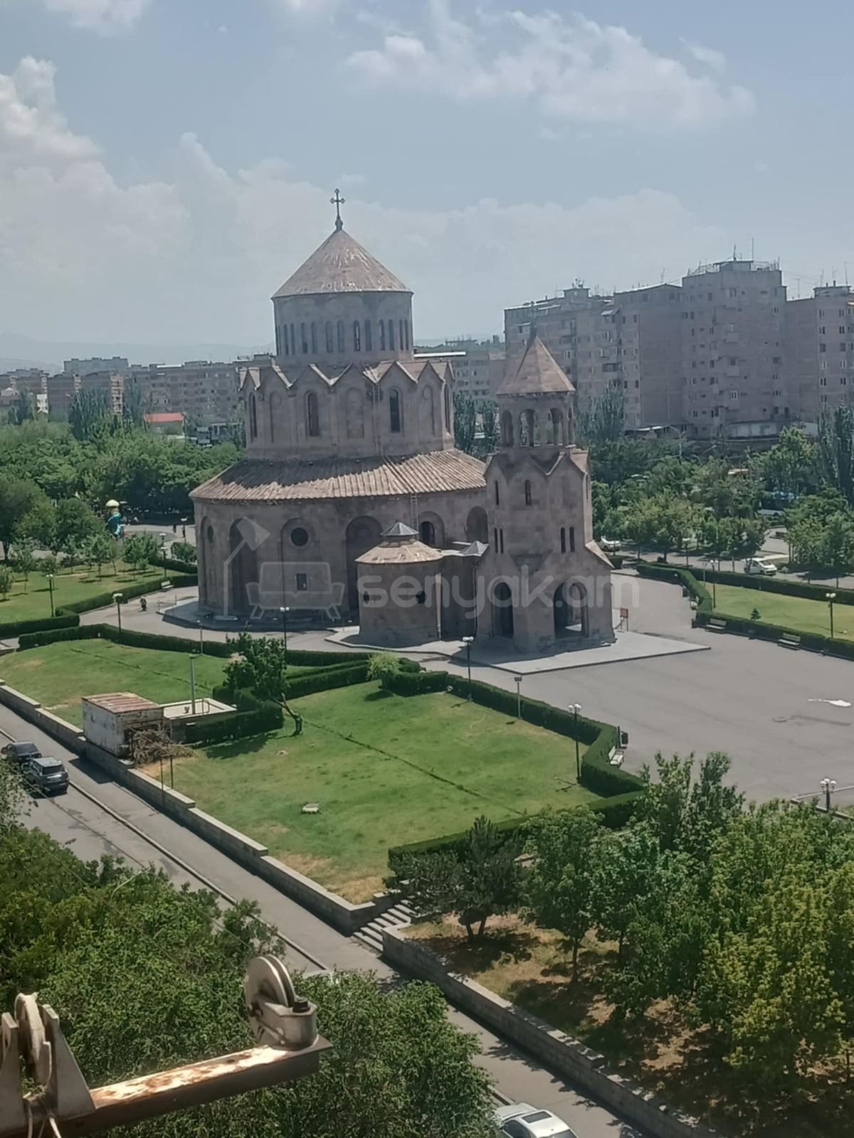 4 Սենյականոց Բնակարան, 88քմ, 9/9 հարկ, Նորմալ Վիճակում