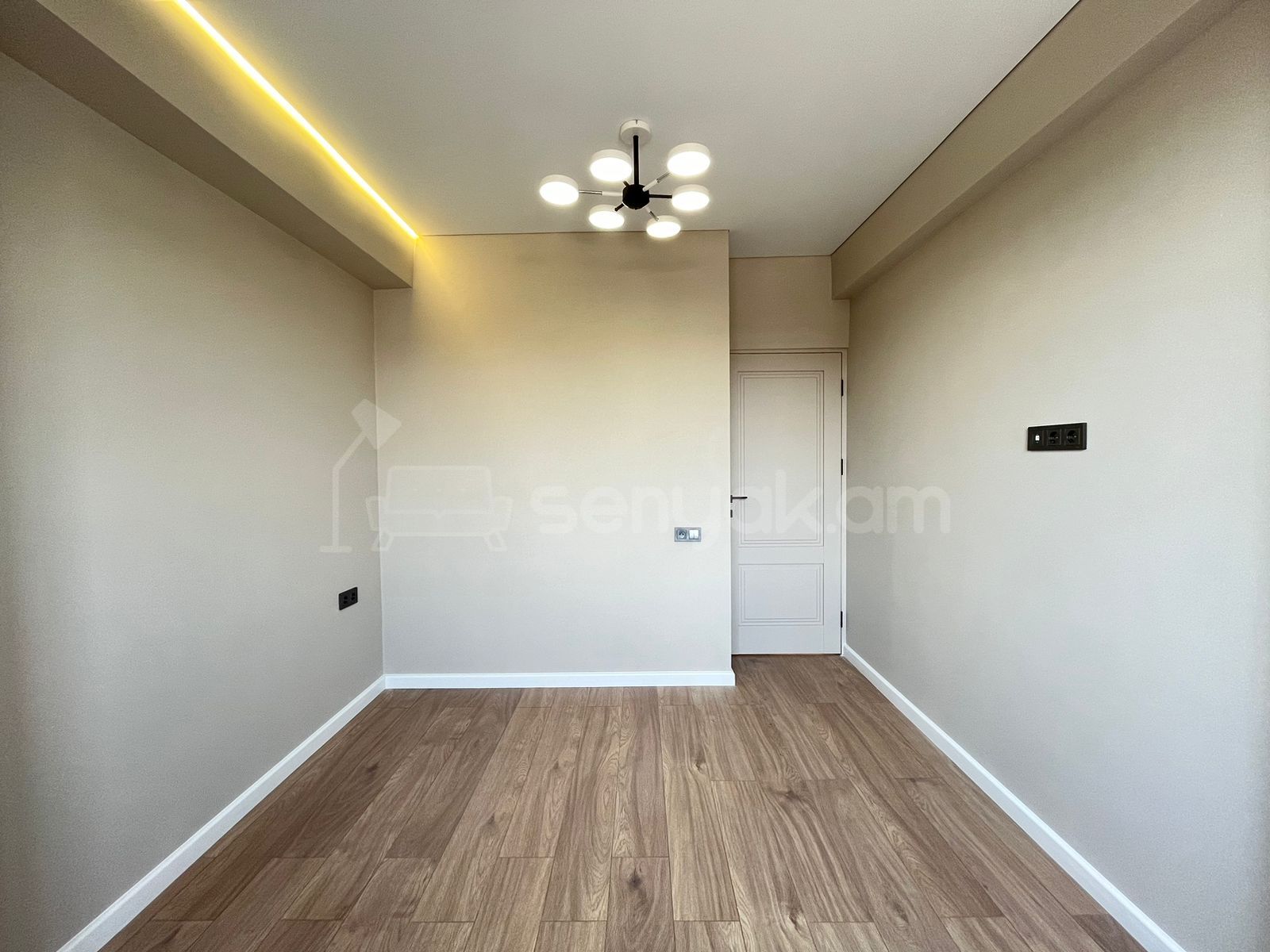 2 Սենյականոց Բնակարան, 44քմ, 7/9 հարկ, Դիզայներական Վերանորոգված