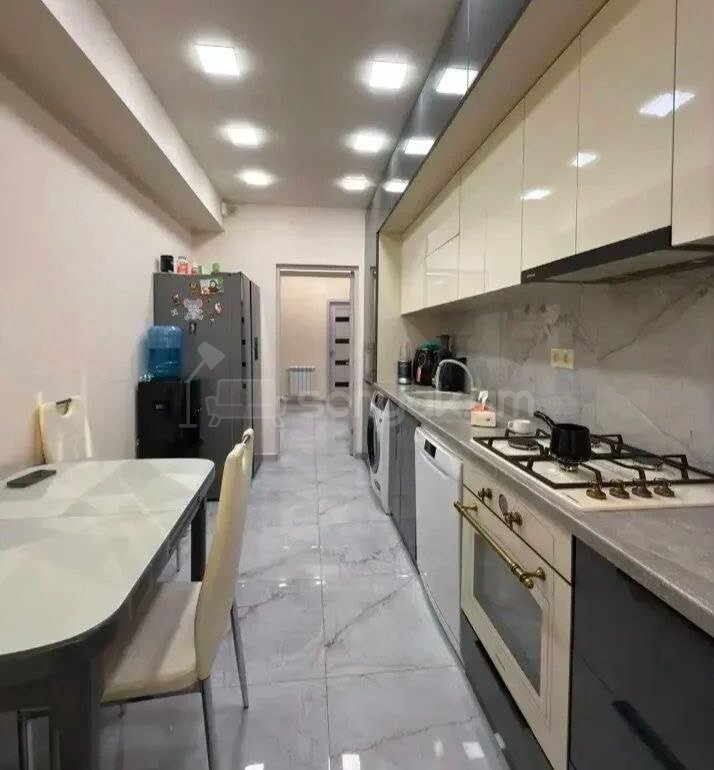 2 Սենյականոց Բնակարան, 67քմ, 3/14 հարկ, Կապիտալ Վերանորոգված